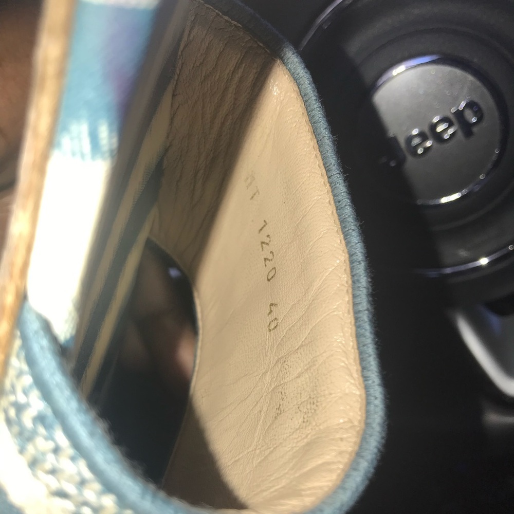 Sandals - Picture 3 of 3
